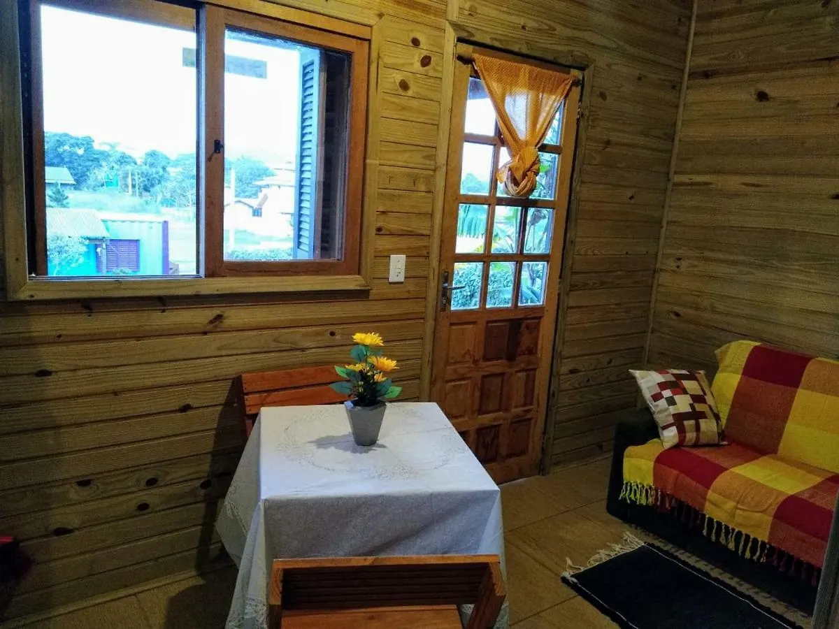 ** Casa de hóspedes Hindu Box Containers E Cabanas Praia do Rosa Brasil